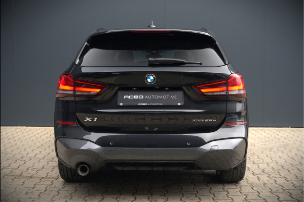 BMW X1 xDrive25e Business Ed. Plus M Sport | Adaptive Cruise Control | Leer | Keyless | Camera | Stuurverwarming | Stoelverwarming | Trekhaak | Shadow line | DAB | HIFI | Automaat | PDC | Navigatie |