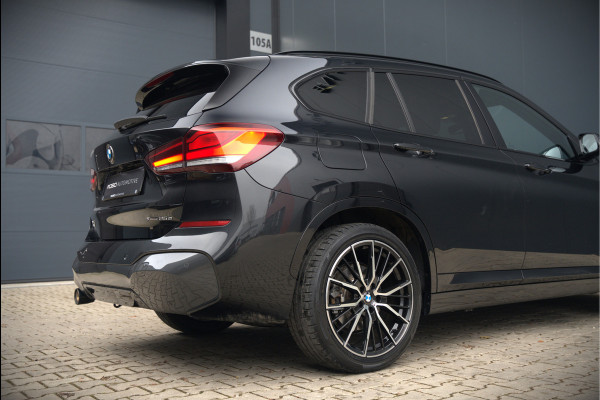 BMW X1 xDrive25e Business Ed. Plus M Sport | Adaptive Cruise Control | Leer | Keyless | Camera | Stuurverwarming | Stoelverwarming | Trekhaak | Shadow line | DAB | HIFI | Automaat | PDC | Navigatie |