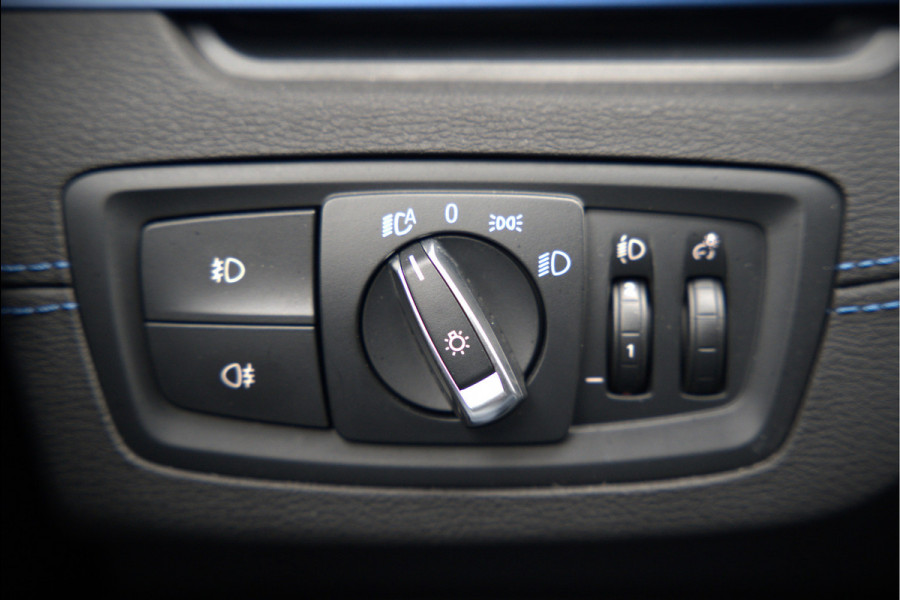 BMW X1 xDrive25e Business Ed. Plus M Sport | Adaptive Cruise Control | Leer | Keyless | Camera | Stuurverwarming | Stoelverwarming | Trekhaak | Shadow line | DAB | HIFI | Automaat | PDC | Navigatie |