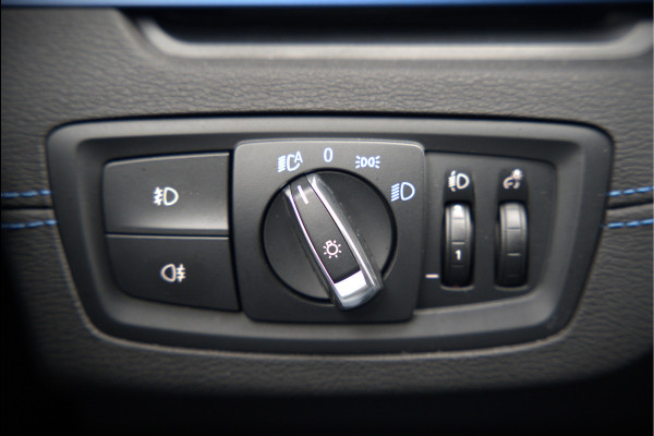 BMW X1 xDrive25e Business Ed. Plus M Sport | Adaptive Cruise Control | Leer | Keyless | Camera | Stuurverwarming | Stoelverwarming | Trekhaak | Shadow line | DAB | HIFI | Automaat | PDC | Navigatie |