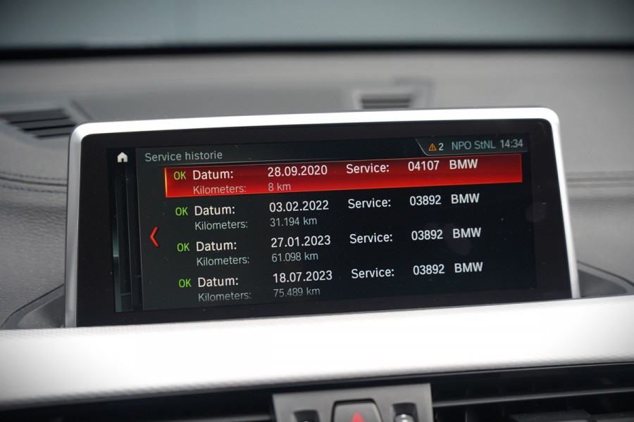 BMW X1 xDrive25e Business Ed. Plus M Sport | Adaptive Cruise Control | Leer | Keyless | Camera | Stuurverwarming | Stoelverwarming | Trekhaak | Shadow line | DAB | HIFI | Automaat | PDC | Navigatie |