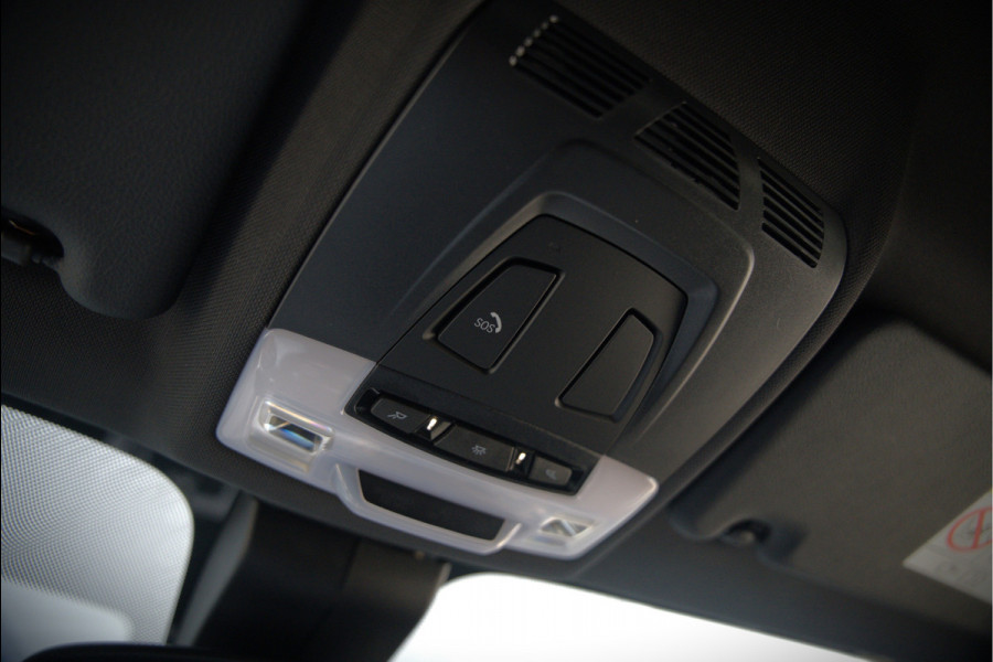 BMW X1 xDrive25e Business Ed. Plus M Sport | Adaptive Cruise Control | Leer | Keyless | Camera | Stuurverwarming | Stoelverwarming | Trekhaak | Shadow line | DAB | HIFI | Automaat | PDC | Navigatie |