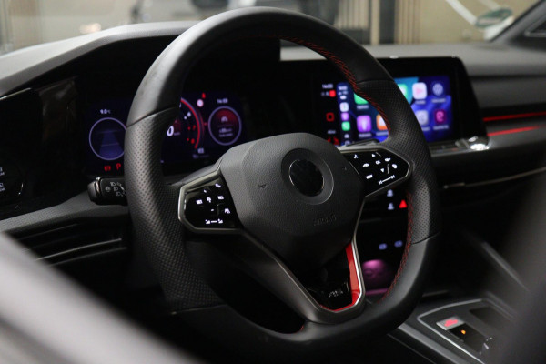 Volkswagen Golf 2.0 TSI GTI 45 JAHRE CLUBSPORT AKRA/NURBURGRINF/PANO/HUD/H-K/VOL