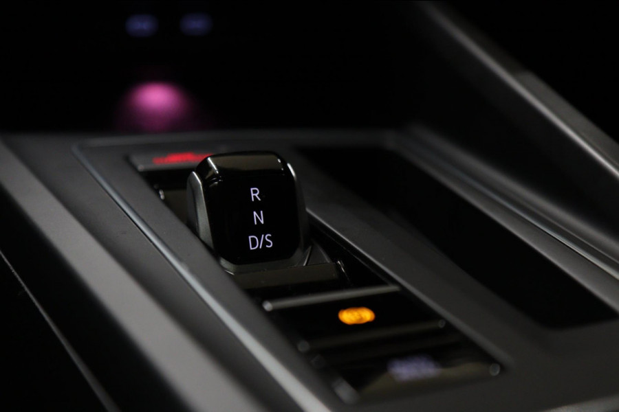 Volkswagen Golf 2.0 TSI GTI 45 JAHRE CLUBSPORT AKRA/NURBURGRINF/PANO/HUD/H-K/VOL