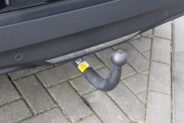 Ford Mustang Mach-E Extended RWD 98 kWh | Panoramadak | Trekhaak | Bang&Olufsen | Elektrische achterklep