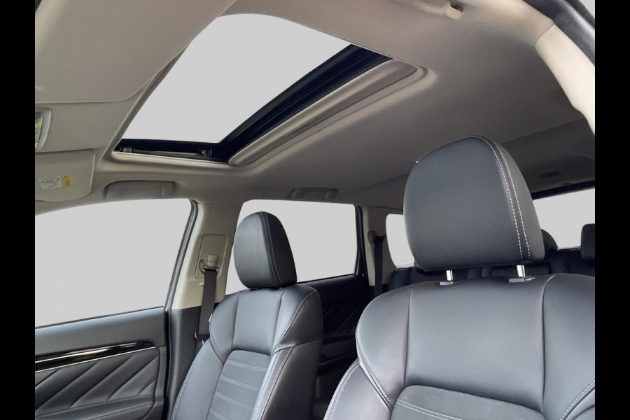 Mitsubishi Outlander 2.4 PHEV Intense+ | Trekhaak