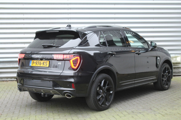 Lynk & Co 01 1.5 262pk PHEV Black Edition 360 Camera SoH 99% BTW NL-Auto NAP Panoramadak Clima Cruise Navi Carplay  20"LMV El. Klep