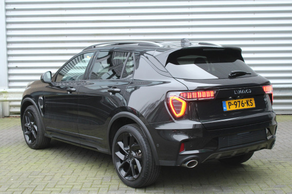 Lynk & Co 01 1.5 262pk PHEV Black Edition 360 Camera SoH 99% BTW NL-Auto NAP Panoramadak Clima Cruise Navi Carplay  20"LMV El. Klep