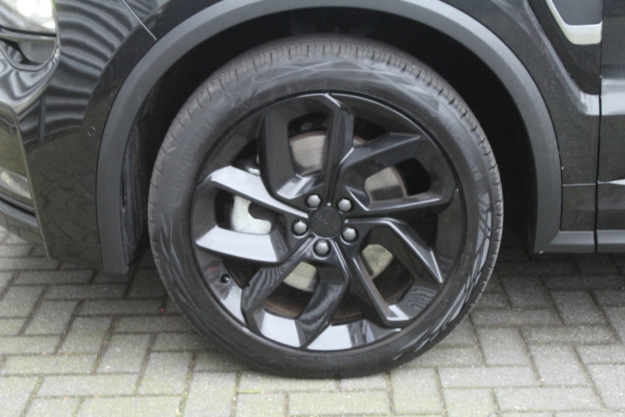 Lynk & Co 01 1.5 262pk PHEV Black Edition 360 Camera SoH 99% BTW NL-Auto NAP Panoramadak Clima Cruise Navi Carplay  20"LMV El. Klep