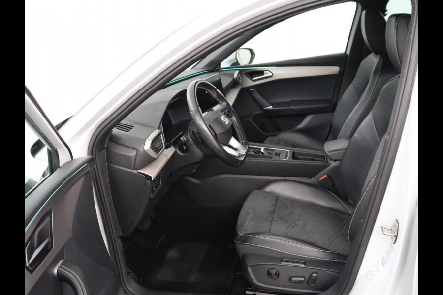 Seat Leon 1.4 TSI eHybrid PHEV Xcellence | Leder/Alcantara | Stoelverwarming | Adaptive cruise | Carplay | Sfeerverlichting | Navigatie | Stuurverwarming | Keyless | Full LED | Plug In