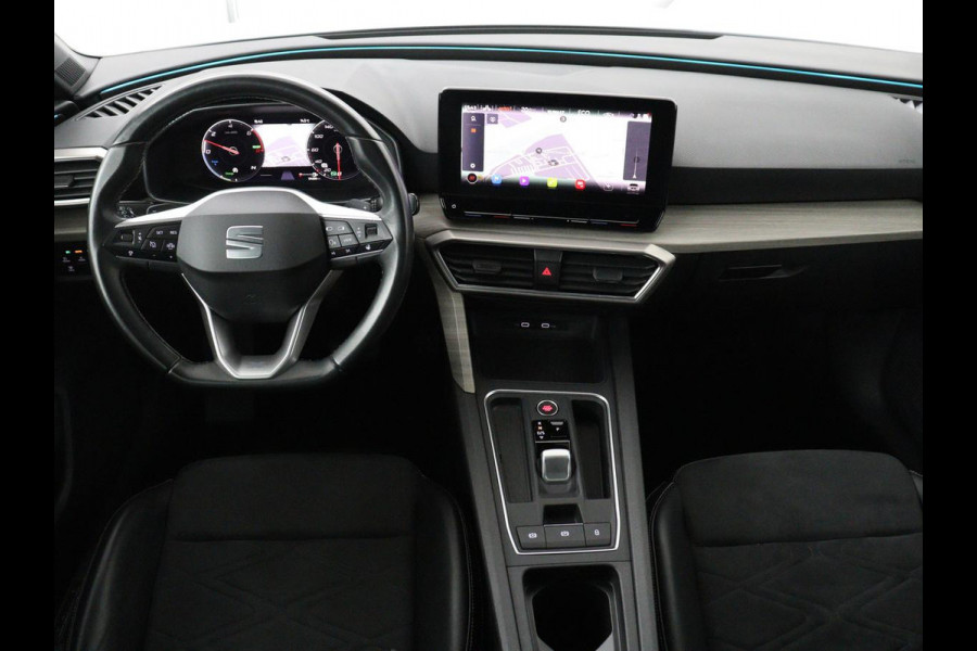 Seat Leon 1.4 TSI eHybrid PHEV Xcellence | Leder/Alcantara | Stoelverwarming | Adaptive cruise | Carplay | Sfeerverlichting | Navigatie | Stuurverwarming | Keyless | Full LED | Plug In