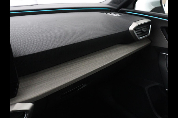 Seat Leon 1.4 TSI eHybrid PHEV Xcellence | Leder/Alcantara | Stoelverwarming | Adaptive cruise | Carplay | Sfeerverlichting | Navigatie | Stuurverwarming | Keyless | Full LED | Plug In