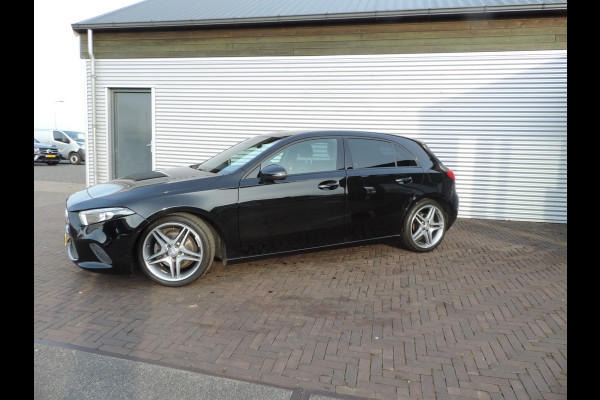 Mercedes-Benz A-Klasse 200 Business Solution AMG