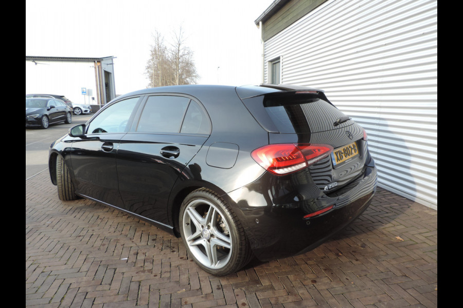 Mercedes-Benz A-Klasse 200 Business Solution AMG