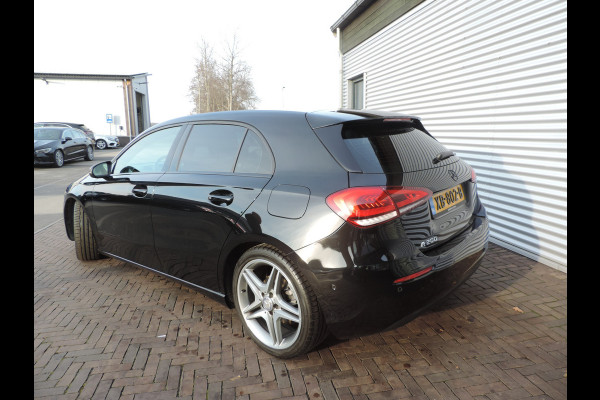 Mercedes-Benz A-Klasse 200 Business Solution AMG