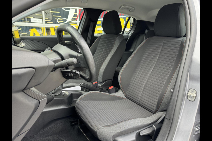 Peugeot 208 1.2 PureTech Active Pack 46.000 KM - Apple CarPlay / Navigatie I Airco I LED I PDC I Sport velgen I Dealer onderhouden