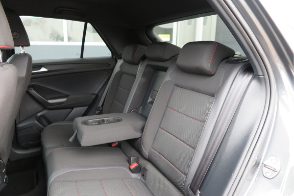 Volkswagen T-Roc 1.5 TSI 150pk DSG Business R-Line Sport Led, Camera , PDC , Virtual cockpit, Navi , Carplay, DAB+ Electr. achterklep
