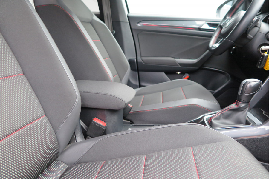 Volkswagen T-Roc 1.5 TSI 150pk DSG Business R-Line Sport Led, Camera , PDC , Virtual cockpit, Navi , Carplay, DAB+ Electr. achterklep