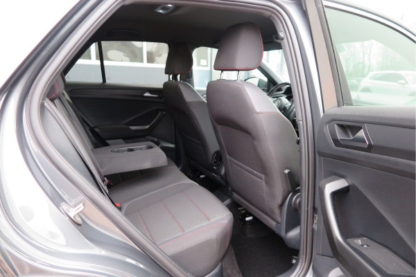 Volkswagen T-Roc 1.5 TSI 150pk DSG Business R-Line Sport Led, Camera , PDC , Virtual cockpit, Navi , Carplay, DAB+ Electr. achterklep