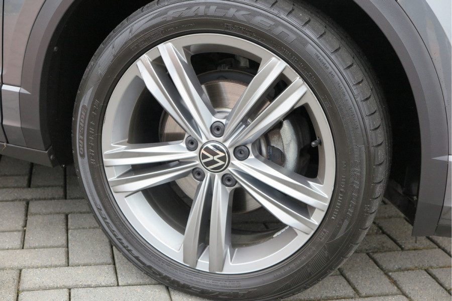 Volkswagen T-Roc 1.5 TSI 150pk DSG Business R-Line Sport Led, Camera , PDC , Virtual cockpit, Navi , Carplay, DAB+ Electr. achterklep