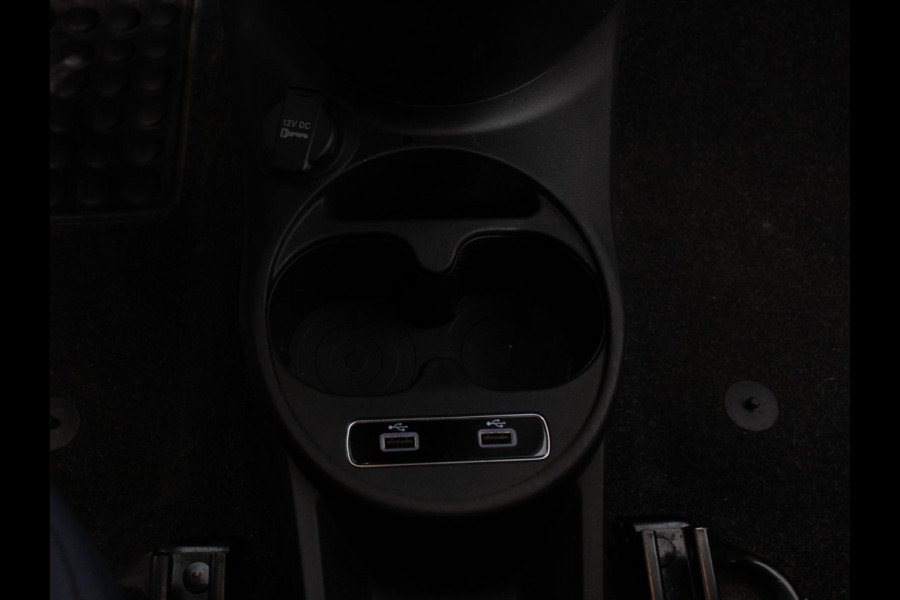 Fiat 500C 1.0 Hybrid Club | Airco | Lichtmetalen velgen | Dab | cruise Control | Touch screen