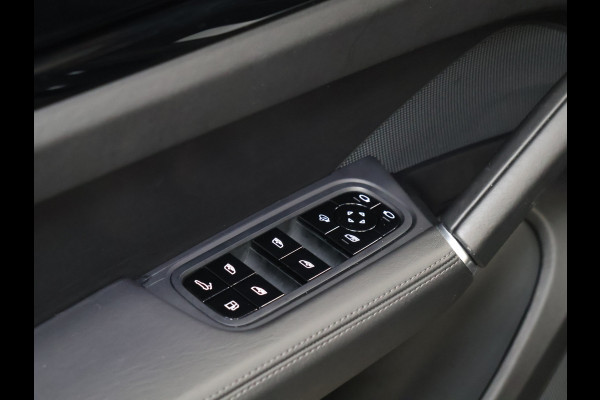 Porsche Cayenne 3.0 E-Hybrid [SPORT CHRONO, SPORT DESIGN, LED MATRIX PDLS PLUS, LUCHTVERING, SCHUIFKANTELDAK, TREKHAAK INKLAPBAAR, MEMORY SEATS, BOSE SOUND, STOELVERKOELING, HEAD-UP, APPLE CARPLAY, ANDROID, 360 CAMERA, A