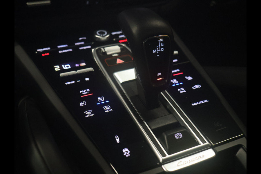 Porsche Cayenne 3.0 E-Hybrid [SPORT CHRONO, SPORT DESIGN, LED MATRIX PDLS PLUS, LUCHTVERING, SCHUIFKANTELDAK, TREKHAAK INKLAPBAAR, MEMORY SEATS, BOSE SOUND, STOELVERKOELING, HEAD-UP, APPLE CARPLAY, ANDROID, 360 CAMERA, A
