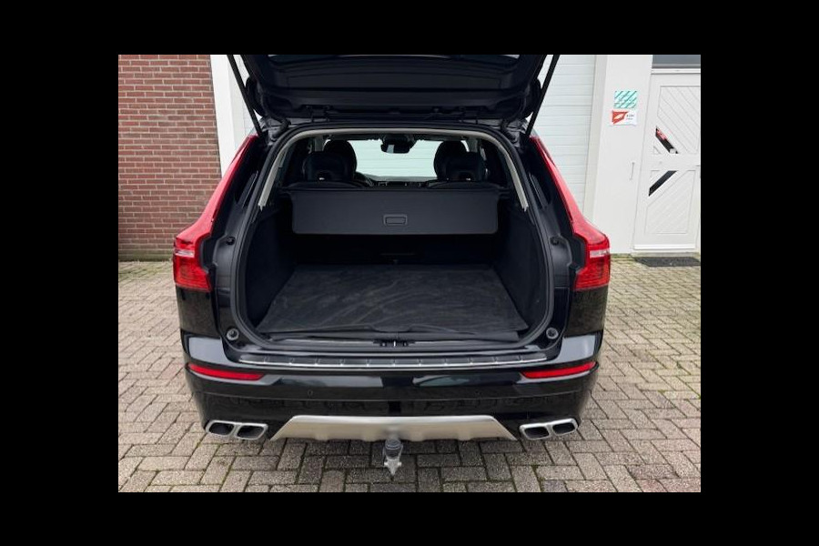 Volvo XC60 2.0 T5 Momentum - Dealer onderhouden - Trekhaak