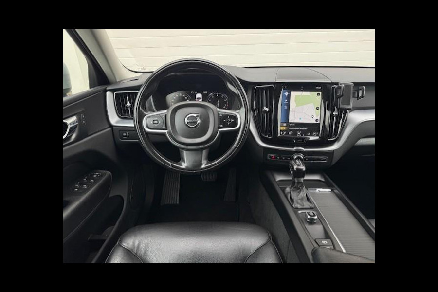 Volvo XC60 2.0 T5 Momentum - Dealer onderhouden - Trekhaak
