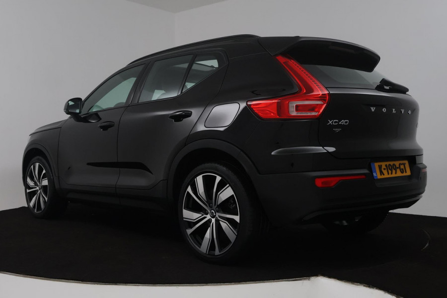Volvo XC40 Recharge P8 AWD R-Design (PANORAMADAK, STUUR/STOEL VERWARMING, CAMERA, PARKEERSENSOREN, CRUISE CONTROL ADAPTIEF)