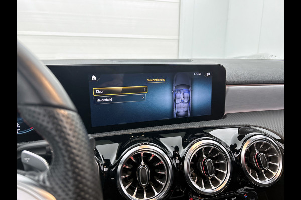 Mercedes-Benz A-Klasse 200 Business Solution AMG (PANORAMADAK, SFEERVERLICHTING, CAMERA, 1e EIGENAAR, GOED ONDERHOUDEN)