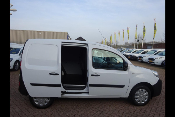 Renault Kangoo 1.5 DCI AIRCO NAVIGATIE CRUISE CONTROL SCHUIFDEUR