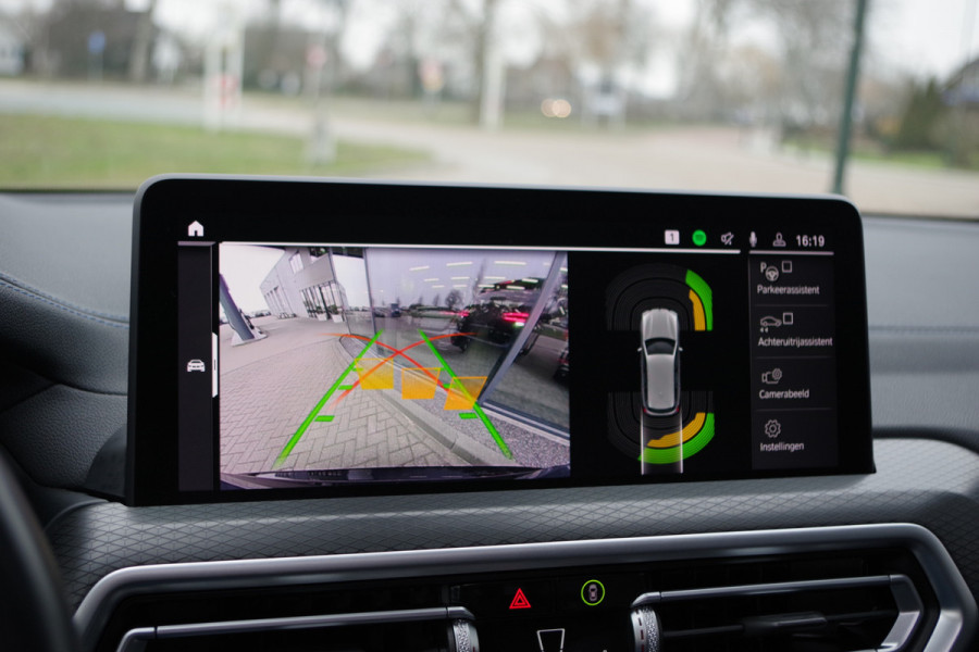 BMW X3 xDrive30e 293 PK High Executive M-Sport, Kuipstoelen, H/K Sound, Panoramadak, Adap. Cruise Control