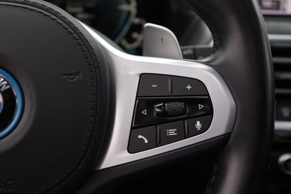 BMW X3 xDrive30e 293 PK High Executive M-Sport, Kuipstoelen, H/K Sound, Panoramadak, Adap. Cruise Control