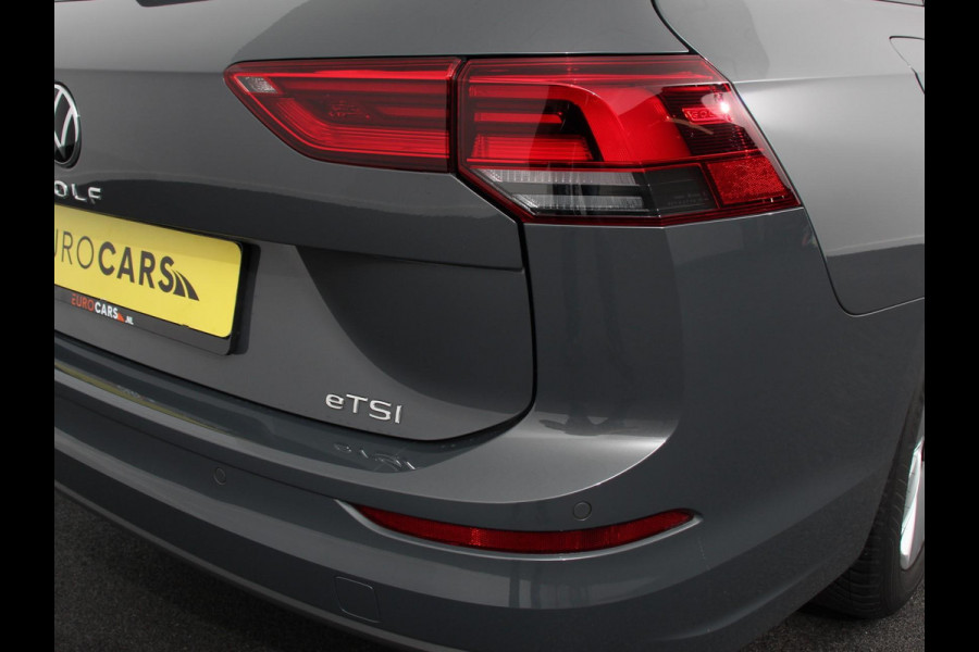 Volkswagen Golf Variant 1.5 eTSI 130pk DSG Life | Navigatie | Apple Carplay/Android Auto | Inklapbare trekhaak | Parkeersensoren | Adaptive Cruise Control | Stoel- en stuurverwarming | Climate Control | Lichtmetalen Velgen