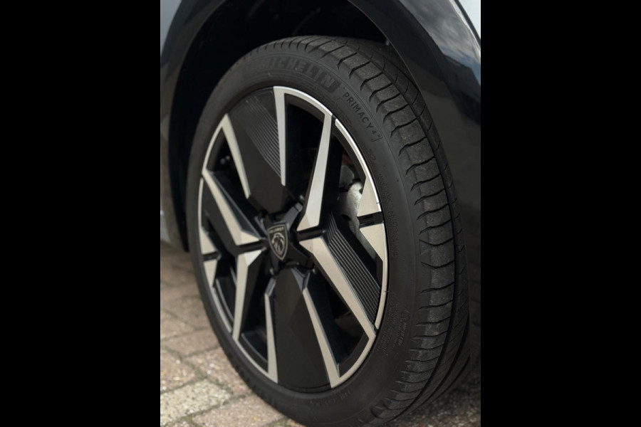 Peugeot 208 Hybrid 136 e-DCS6 GT Premium Panorama