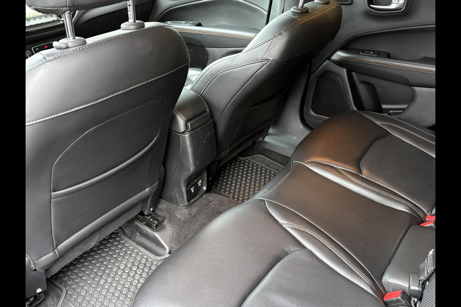 Jeep Compass 1.4 MultiAir Opening Edition Plus | Leder | Beats Audio | Stoel- & Stuurverwarming | Navigatie | Elek. Verstelbare Stoelen | Xenon |