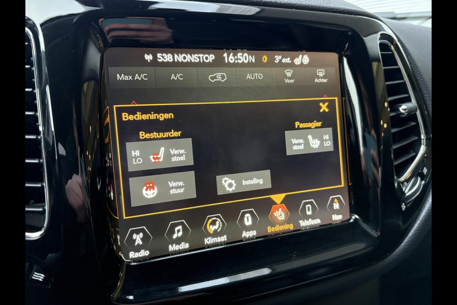 Jeep Compass 1.4 MultiAir Opening Edition Plus | Leder | Beats Audio | Stoel- & Stuurverwarming | Navigatie | Elek. Verstelbare Stoelen | Xenon |