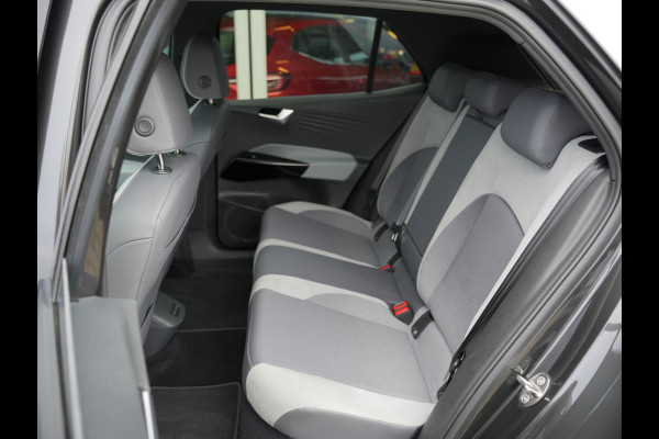 Volkswagen ID.3 First Plus 58 kWh SOH 91% | IQ Lights | Camera | Stoelverwarming | Android/Apple Carplay