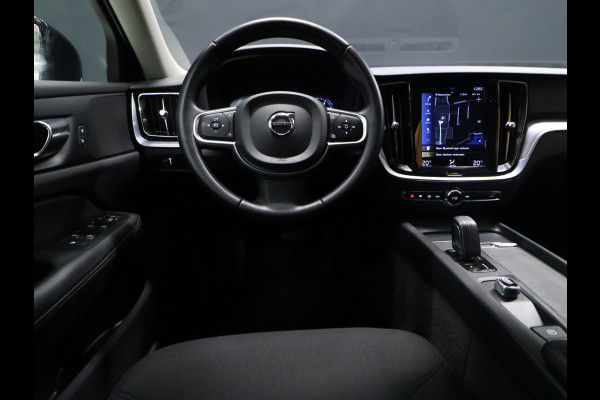 Volvo V60 2.0 B3 Sport [APPLE CARPLAY, ANDROID AUTO, VIRTUAL COCKPIT, LANE ASSIST, DODE HOEK DETECTIE, NIEUWSTAAT]