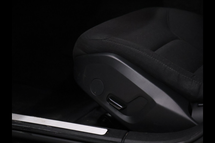 Volvo V60 2.0 B3 Sport [APPLE CARPLAY, ANDROID AUTO, VIRTUAL COCKPIT, LANE ASSIST, DODE HOEK DETECTIE, NIEUWSTAAT]