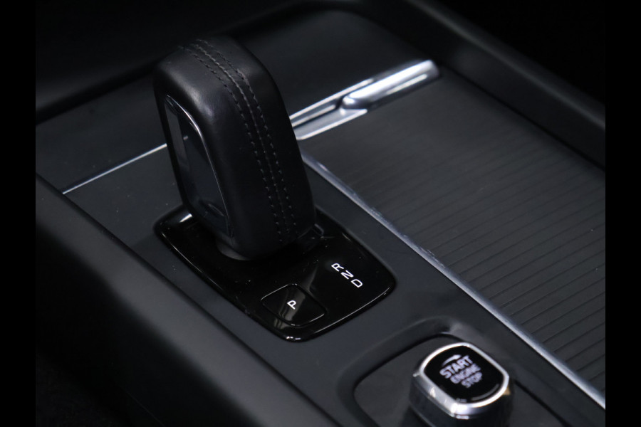 Volvo V60 2.0 B3 Sport [APPLE CARPLAY, ANDROID AUTO, VIRTUAL COCKPIT, LANE ASSIST, DODE HOEK DETECTIE, NIEUWSTAAT]