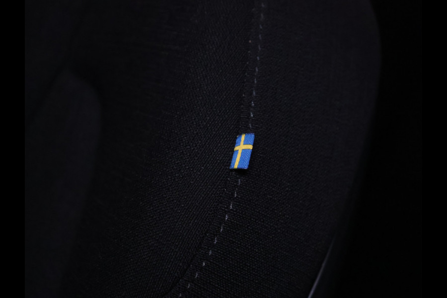 Volvo V60 2.0 B3 Sport [APPLE CARPLAY, ANDROID AUTO, VIRTUAL COCKPIT, LANE ASSIST, DODE HOEK DETECTIE, NIEUWSTAAT]