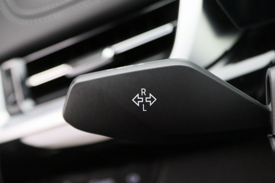 BMW X1 xDrive25e Leer, Camera, Sfeerverlichting, Apple Carplay, PDC