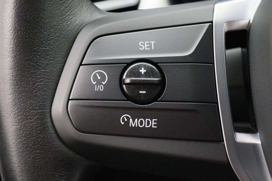 BMW X1 xDrive25e Leer, Camera, Sfeerverlichting, Apple Carplay, PDC