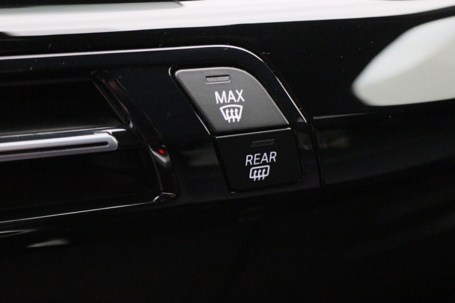 BMW X1 xDrive25e Leer, Camera, Sfeerverlichting, Apple Carplay, PDC