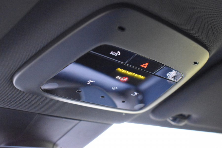 Volvo EX30 Extended Range Plus 69 kWh | 7000,- korting | Apple carplay | 20" velgen | H&K Audio | ACC | BLIS | Camera |