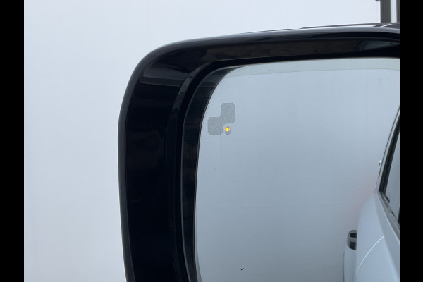 Land Rover Defender 110 2.0 P400e 110 X-Dynamic HSE Pano Full Navi Trekhaak Meridian