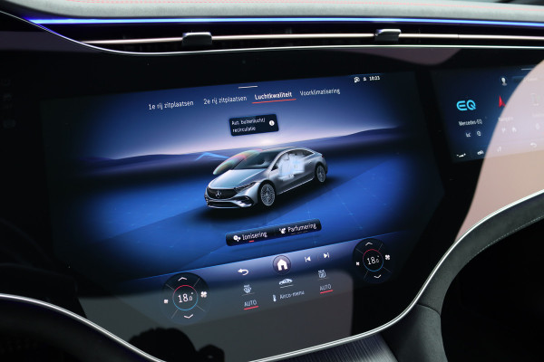 Mercedes-Benz EQS 500 4MATIC AMG Line 108 kWh | Luchtvering | Achterasbesturing | Distronic+ | Memory | Nekverwarming | Massage | Entertainment Achter+ | Verwarmd Stuurwiel | HUD | Burmester | Panoramadak | Digital Light |