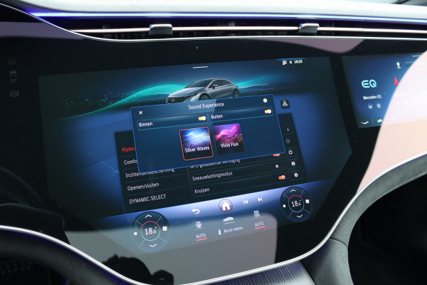 Mercedes-Benz EQS 500 4MATIC AMG Line 108 kWh | Luchtvering | Achterasbesturing | Distronic+ | Memory | Nekverwarming | Massage | Entertainment Achter+ | Verwarmd Stuurwiel | HUD | Burmester | Panoramadak | Digital Light |